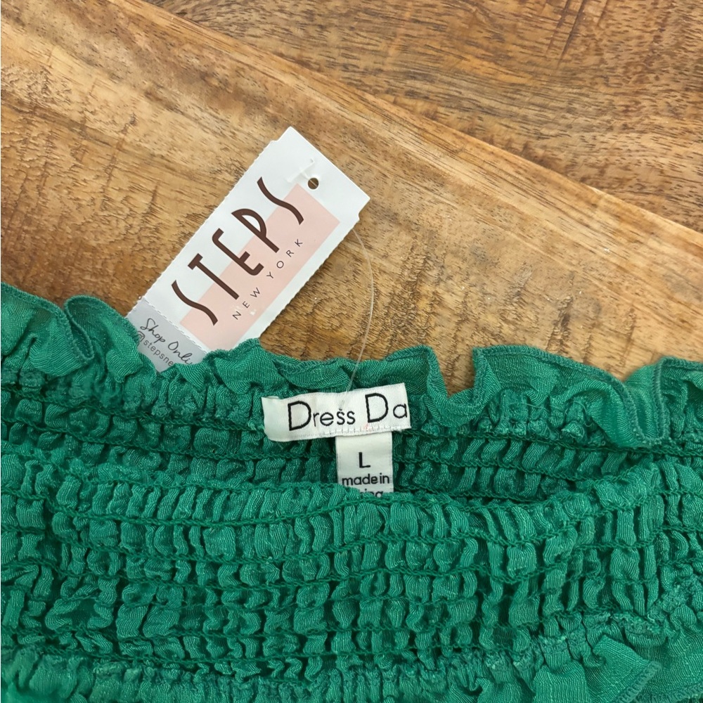 Green Ruffled Crop Top - Picture 2 of 2